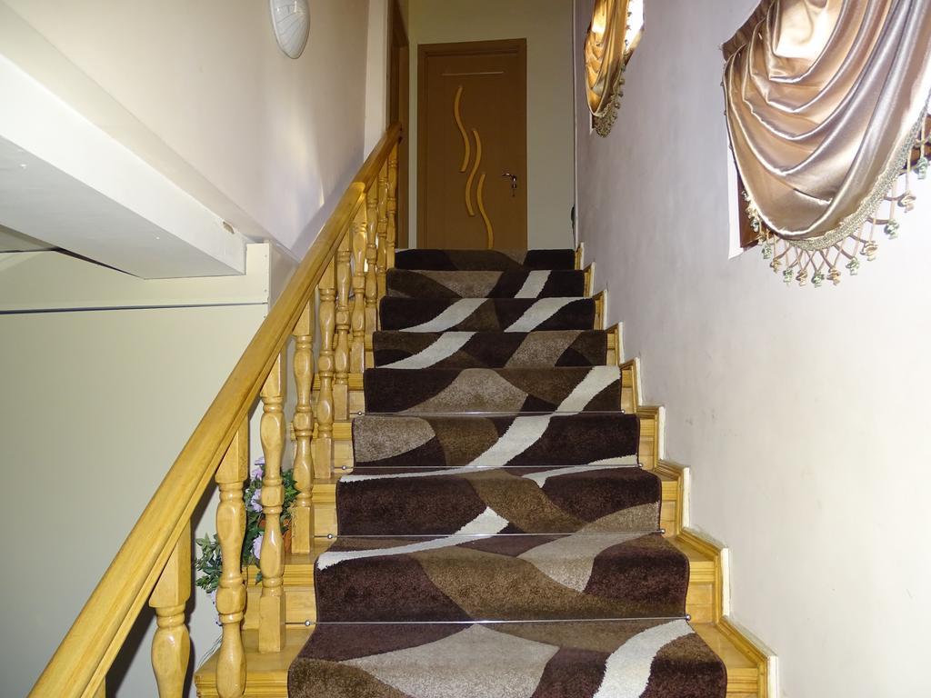 Hotel Aparment On Nano Tbilisi Esterno foto