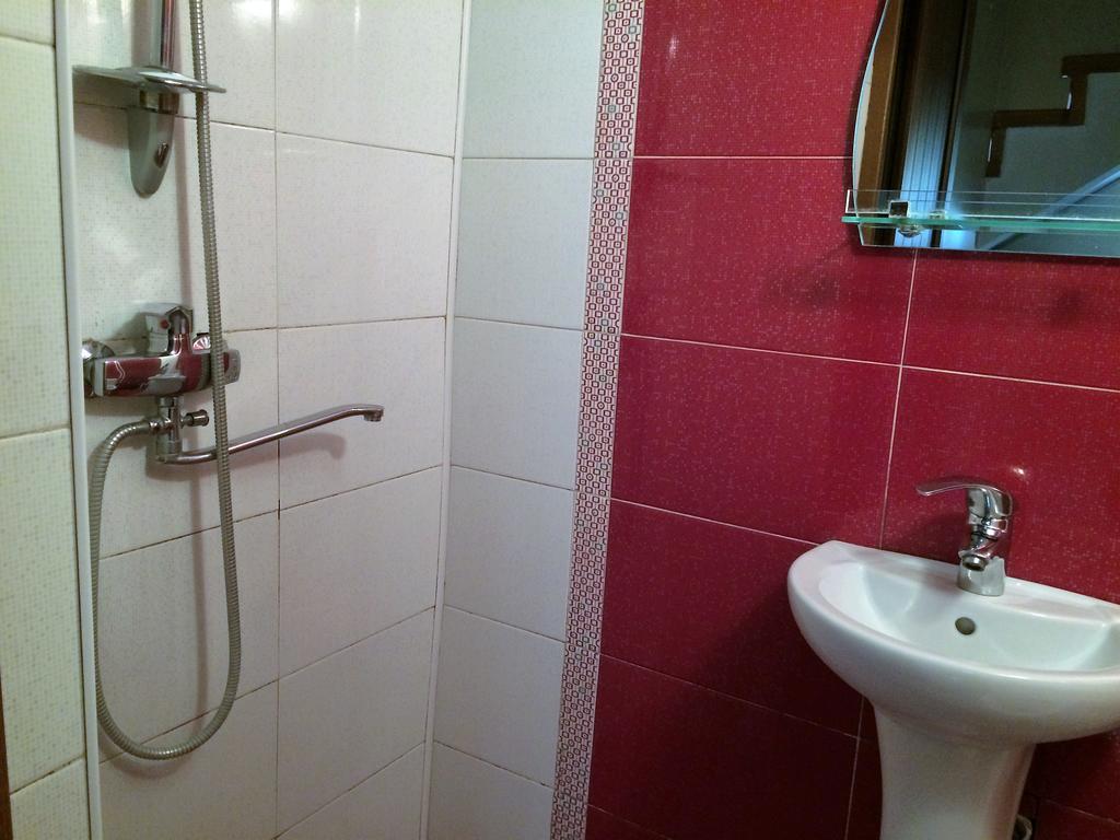 Hotel Aparment On Nano Tbilisi Esterno foto